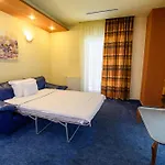 Hotel Torontal
