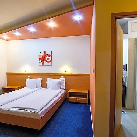Hotel Hotel Torontal 3*