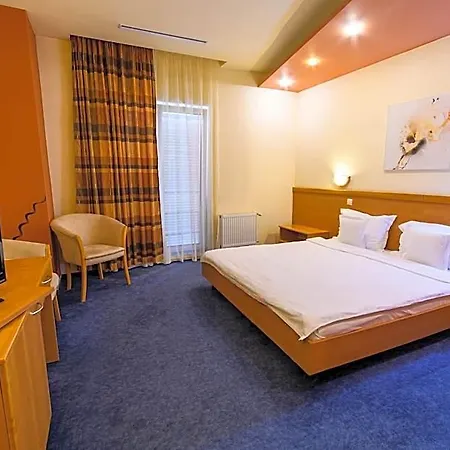 Hotel Hotel Torontal