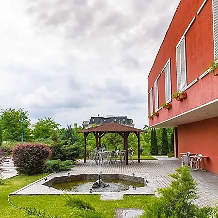 Hotel Torontal Hotel