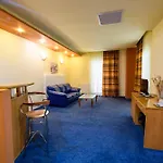 Torontal Отель 3*