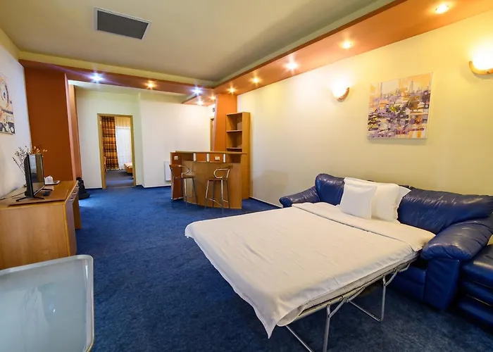 Hotel Torontal Hotel 3*